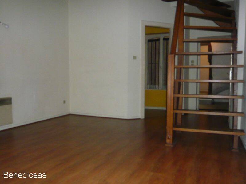 4255339c - Attribut alt par défaut.