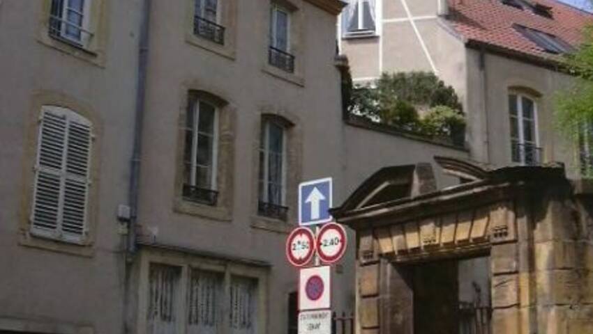 4255339e - Attribut alt par défaut.