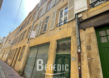 4247163a - Attribut alt par défaut.