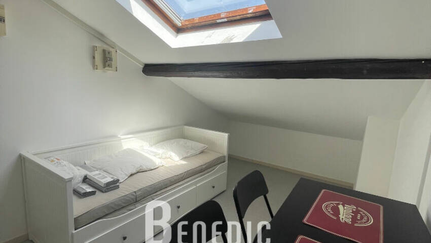 4247163d - Attribut alt par défaut.