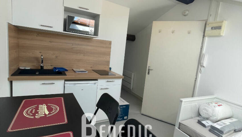 4247163f - Attribut alt par défaut.