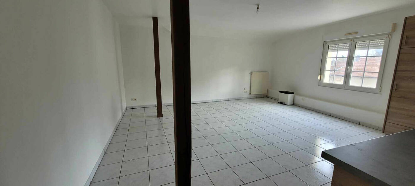 55623516b - Attribut alt par défaut.