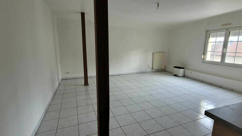 55623516b - Attribut alt par défaut.