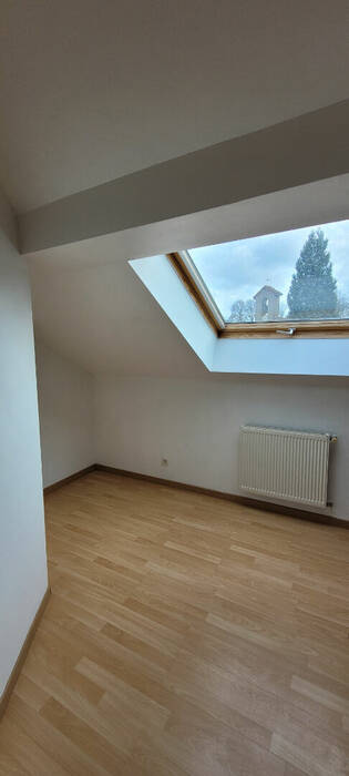 55623516c - Attribut alt par défaut.