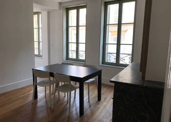 30425881b - Attribut alt par défaut.