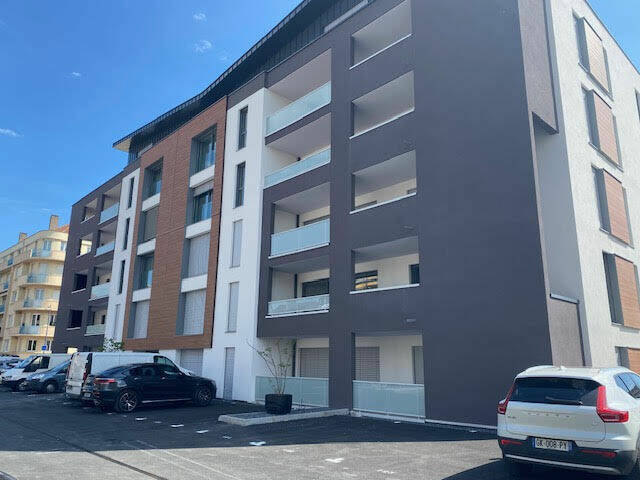 55764755k - Attribut alt par défaut.