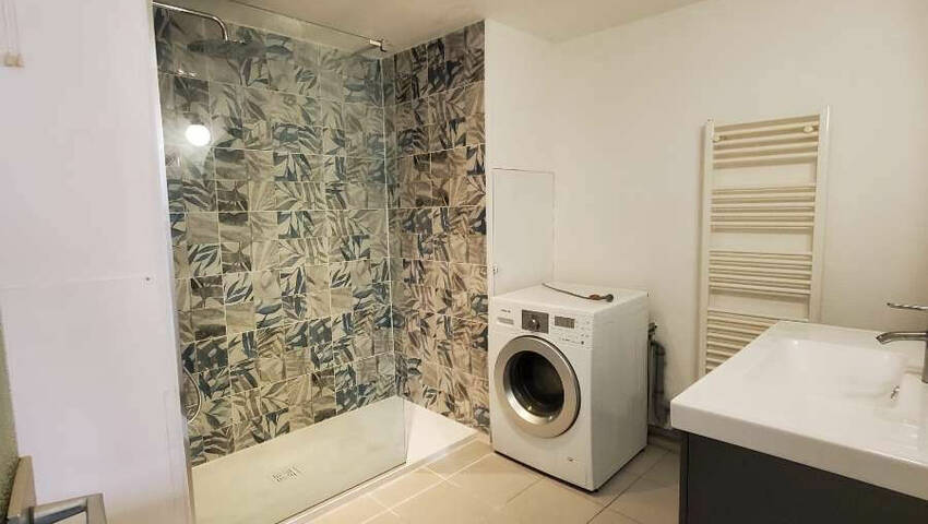 55794318c - Attribut alt par défaut.