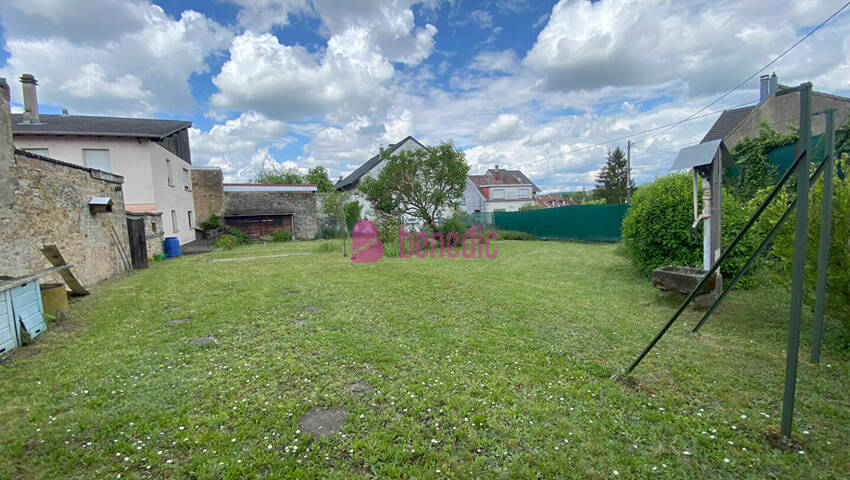 55225057c - Attribut alt par défaut.