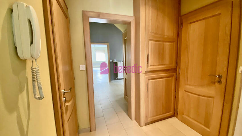 55225057d - Attribut alt par défaut.