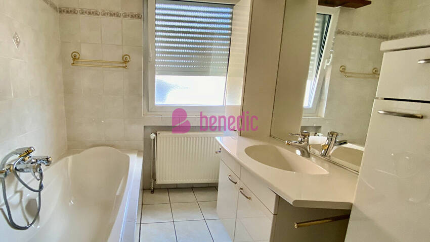 55225057n - Attribut alt par défaut.