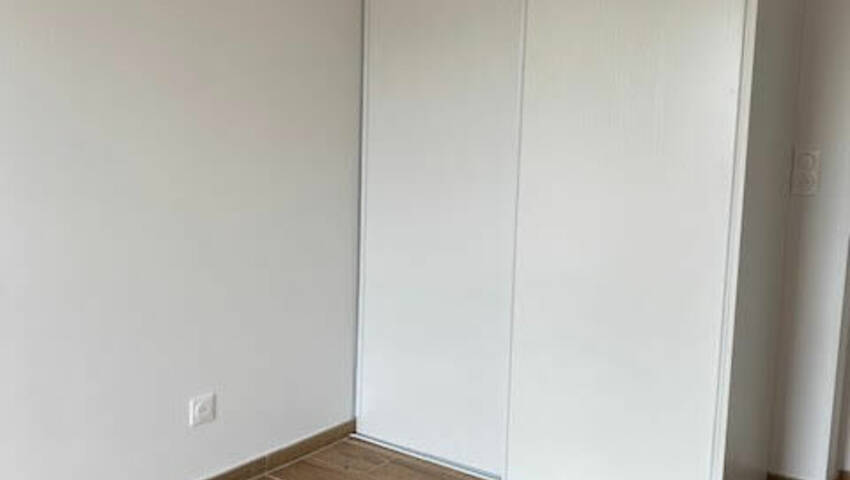55674171h - Attribut alt par défaut.