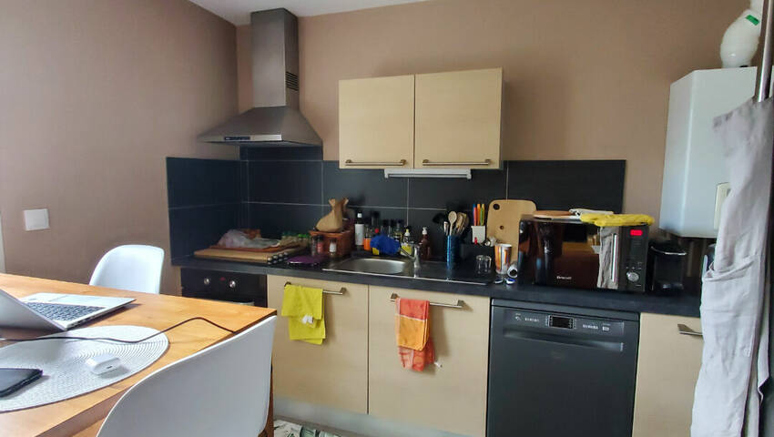 55848905c - Attribut alt par défaut.