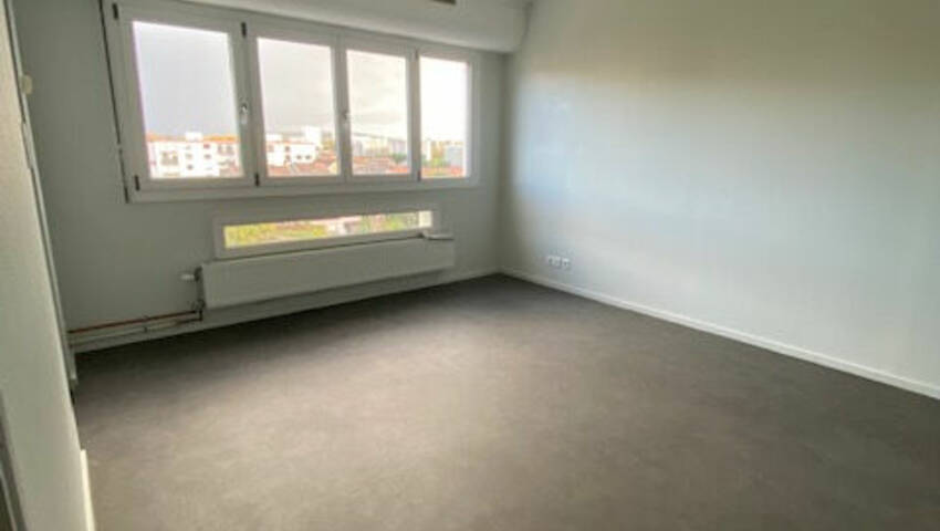 55848683a - Attribut alt par défaut.