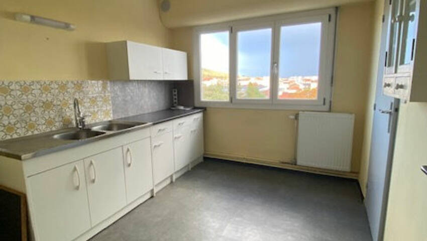 55848683c - Attribut alt par défaut.