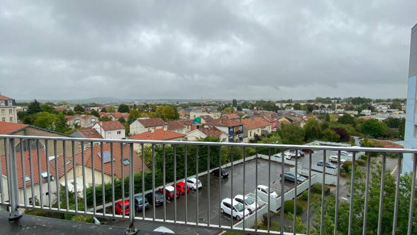 55821573d - Attribut alt par défaut.