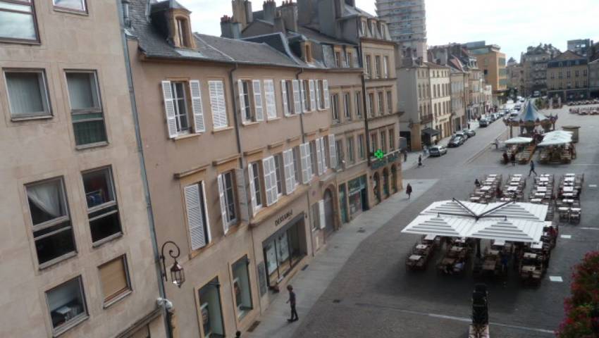4254444b - Attribut alt par défaut.