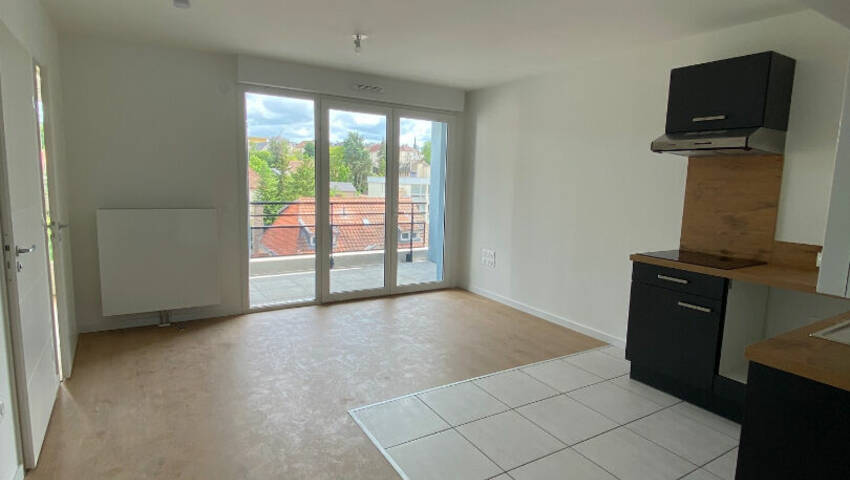 55859288b - Attribut alt par défaut.