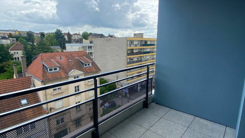 55859288c - Attribut alt par défaut.