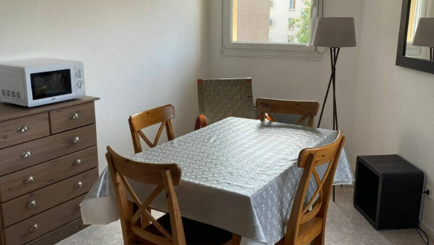 56023675e - Attribut alt par défaut.