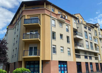 56023675a - Attribut alt par défaut.