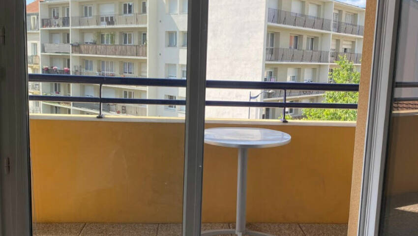 56023675i - Attribut alt par défaut.