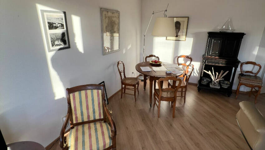 55377254d - Attribut alt par défaut.