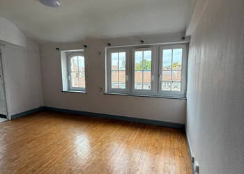 55825141c - Attribut alt par défaut.