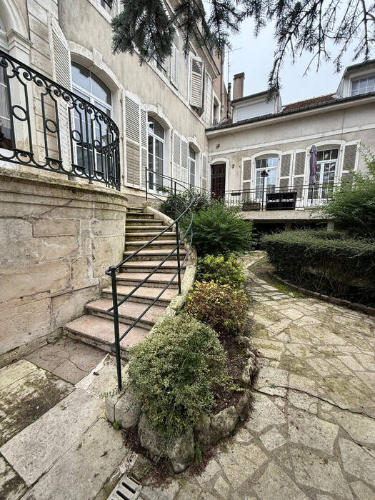 55825141m - Attribut alt par défaut.