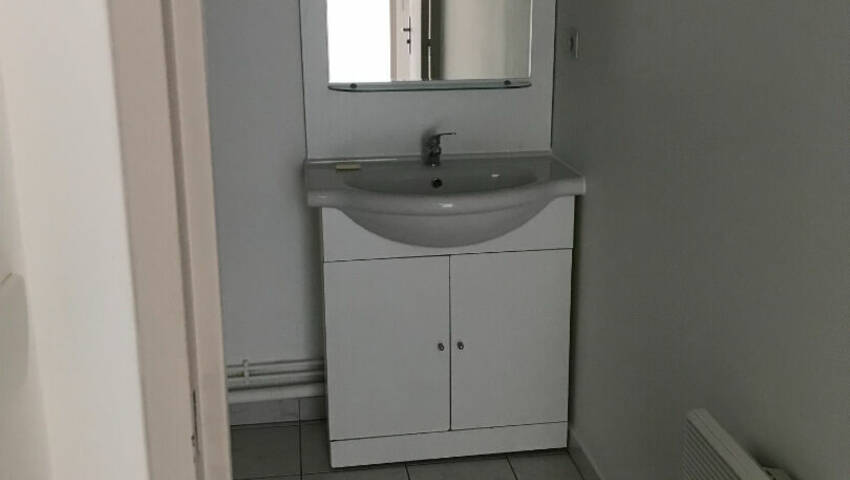 56073367f - Attribut alt par défaut.