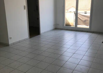 56073367a - Attribut alt par défaut.