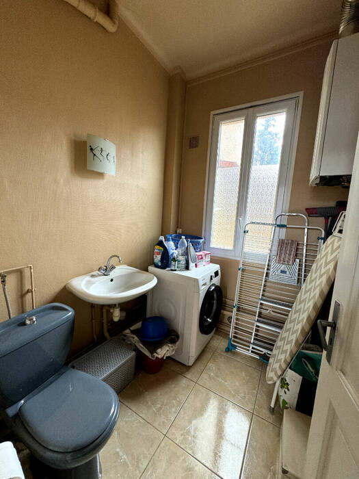 22789849f - Attribut alt par défaut.