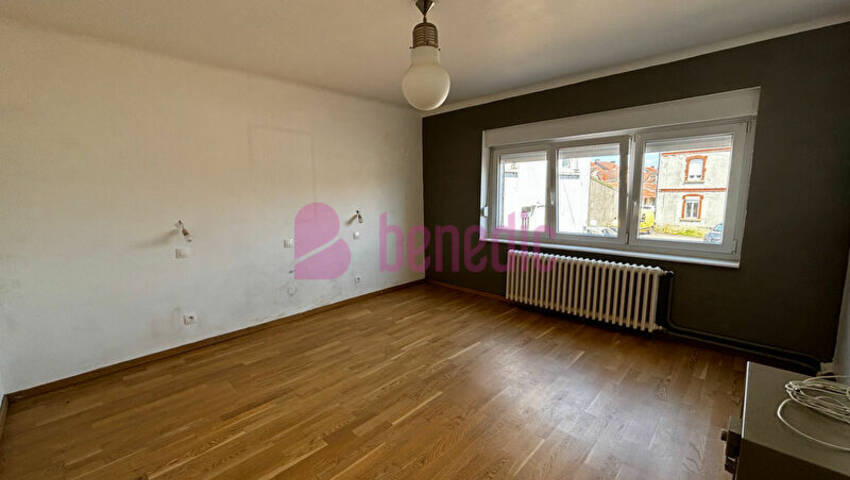 56010818j - Attribut alt par défaut.