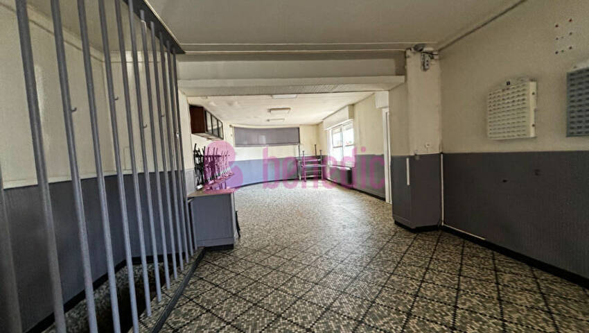 56010818j - Attribut alt par défaut.