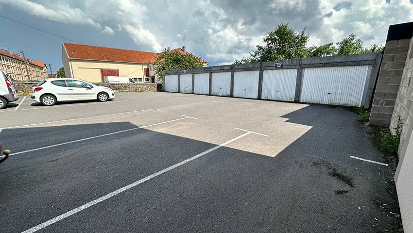 56010818p - Attribut alt par défaut.