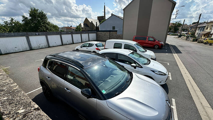 56010818r - Attribut alt par défaut.