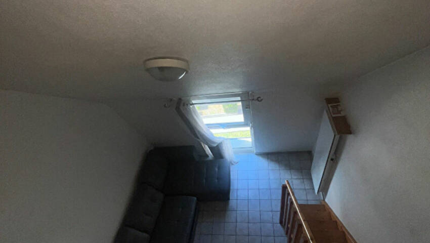 56108279f - Attribut alt par défaut.