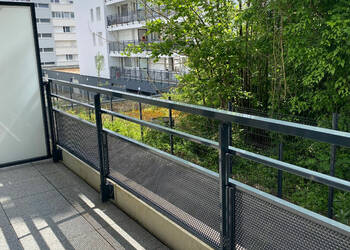 55745450a - Attribut alt par défaut.