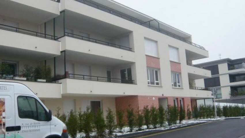 4252903a - Attribut alt par défaut.