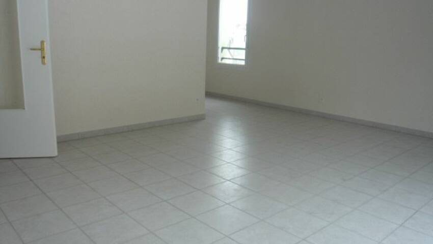 4252903e - Attribut alt par défaut.