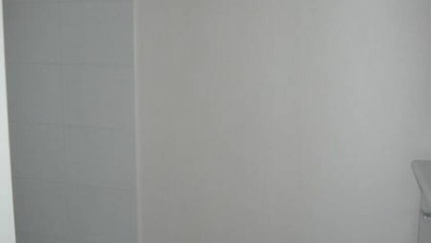 4252903m - Attribut alt par défaut.