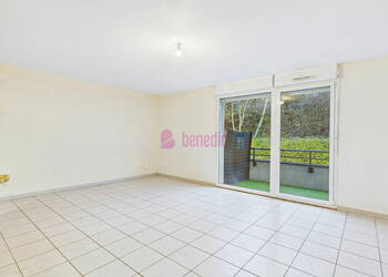 4252903c - Attribut alt par défaut.