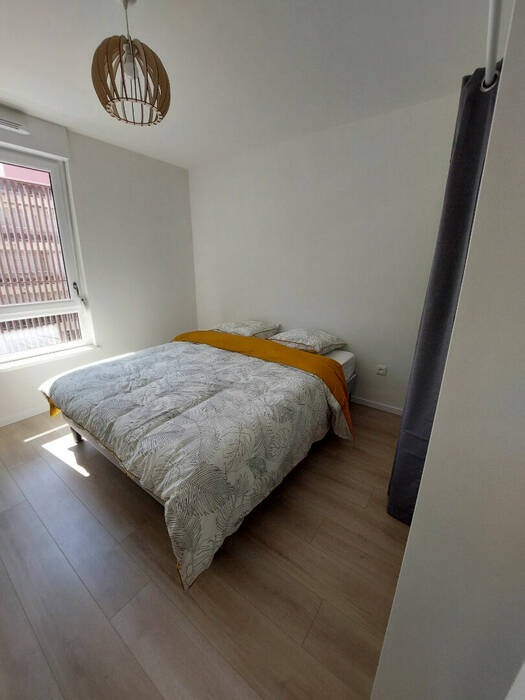 56134591h - Attribut alt par défaut.