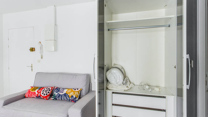 4253837c - Attribut alt par défaut.