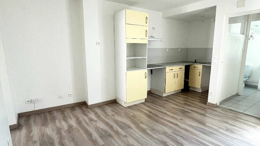 56252264a - Attribut alt par défaut.