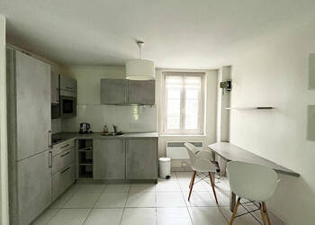 56174316a - Attribut alt par défaut.