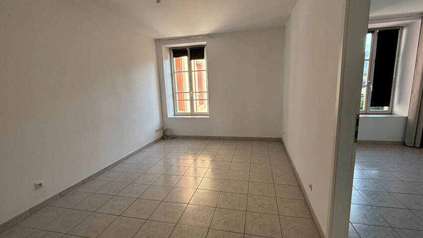 56280244d - Attribut alt par défaut.