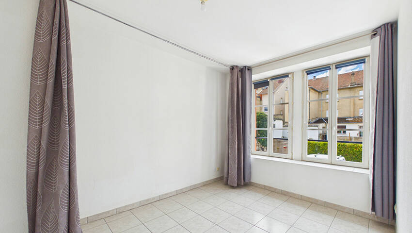 56280244e - Attribut alt par défaut.