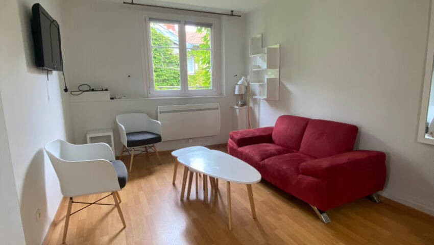 56174473a - Attribut alt par défaut.