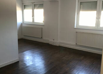 56313433c - Attribut alt par défaut.