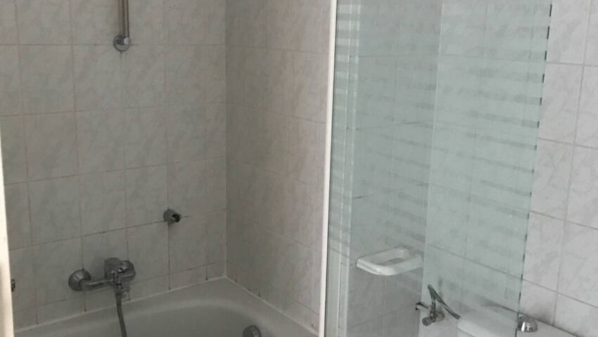 56313433f - Attribut alt par défaut.